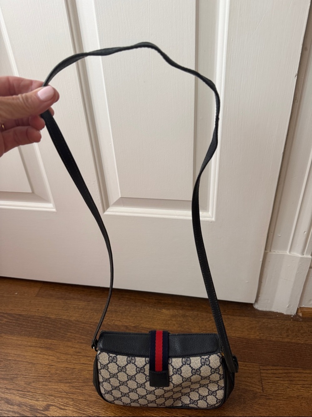 Gucci Beige Navy Crossbody with Black Trim and Red Accent
9”x 6” x 2 1/2” - Picture 3 of 6